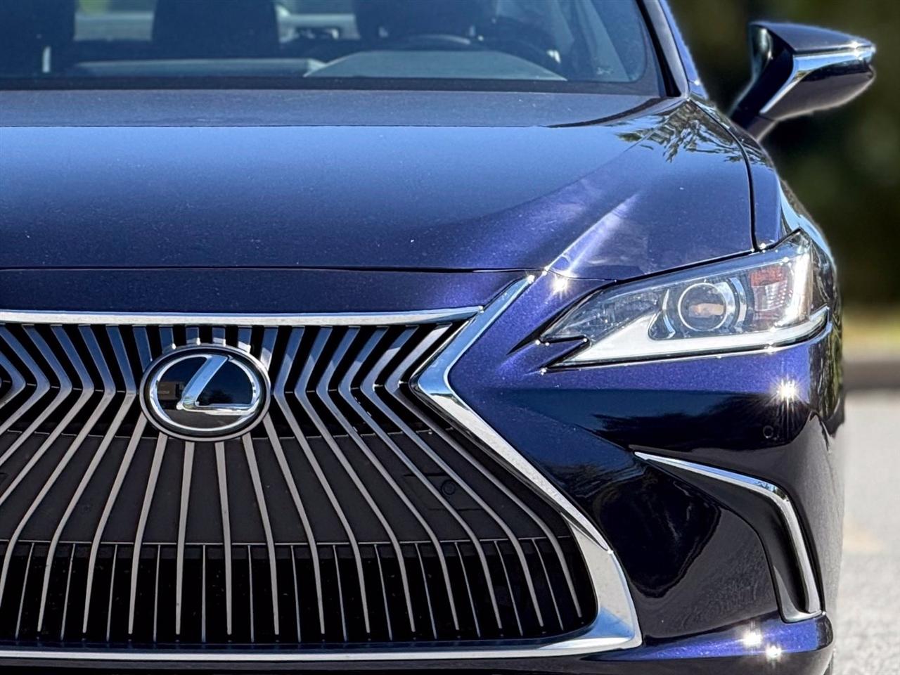 Lexus ES  2019
