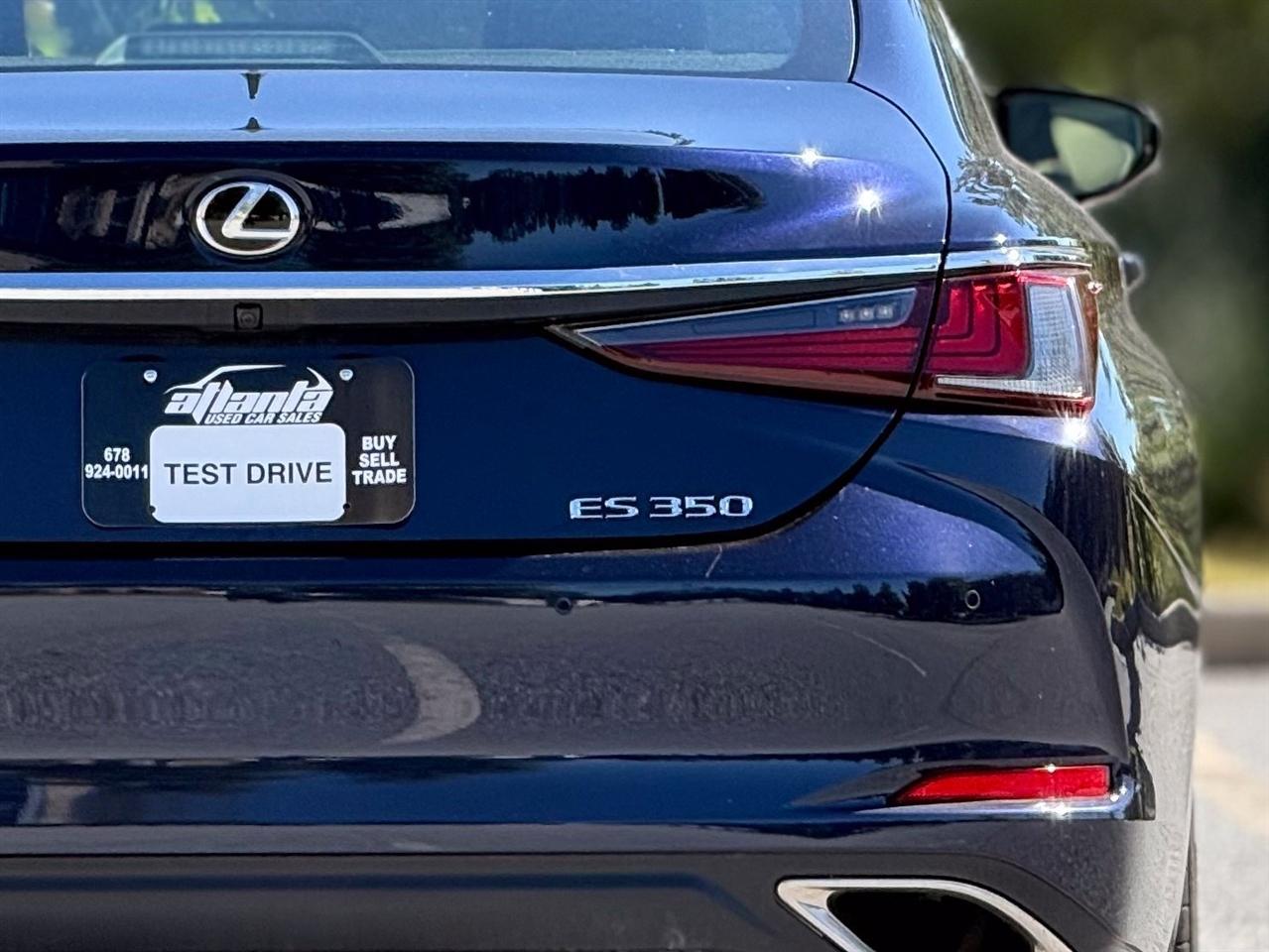 Lexus ES  2019