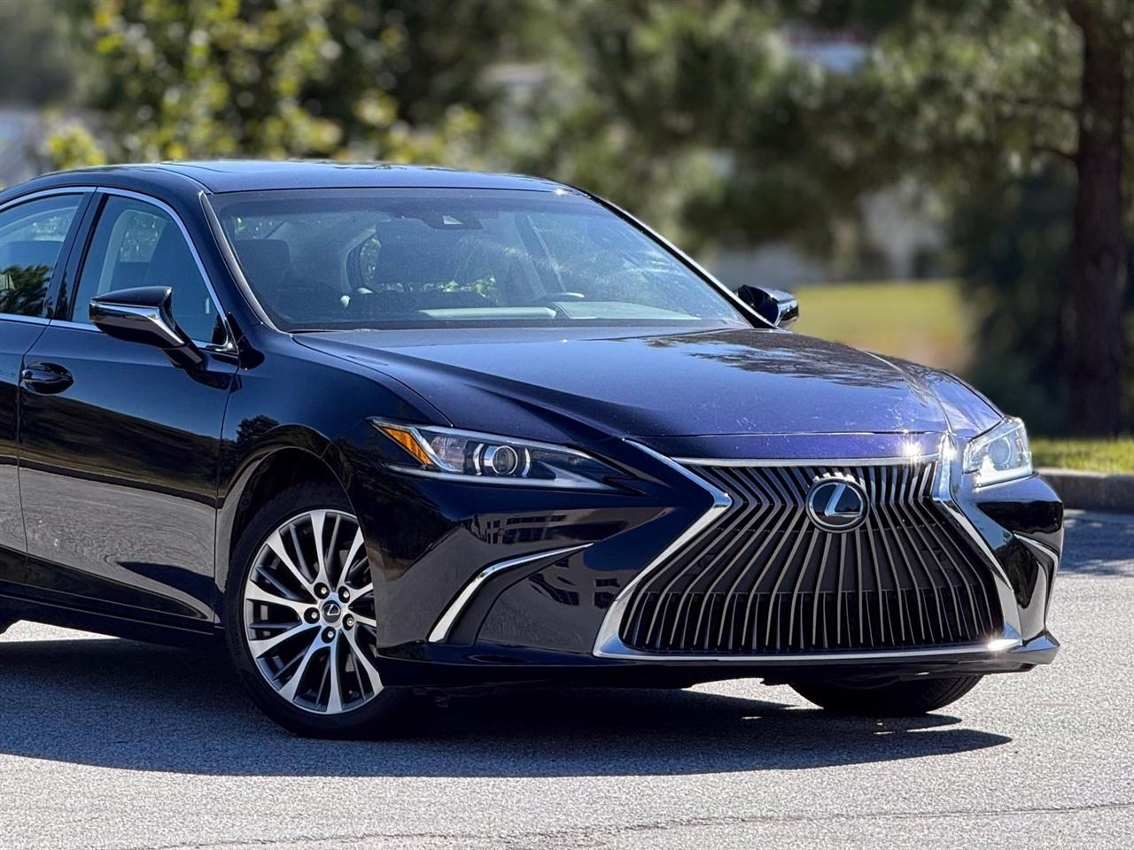 Lexus ES  2019