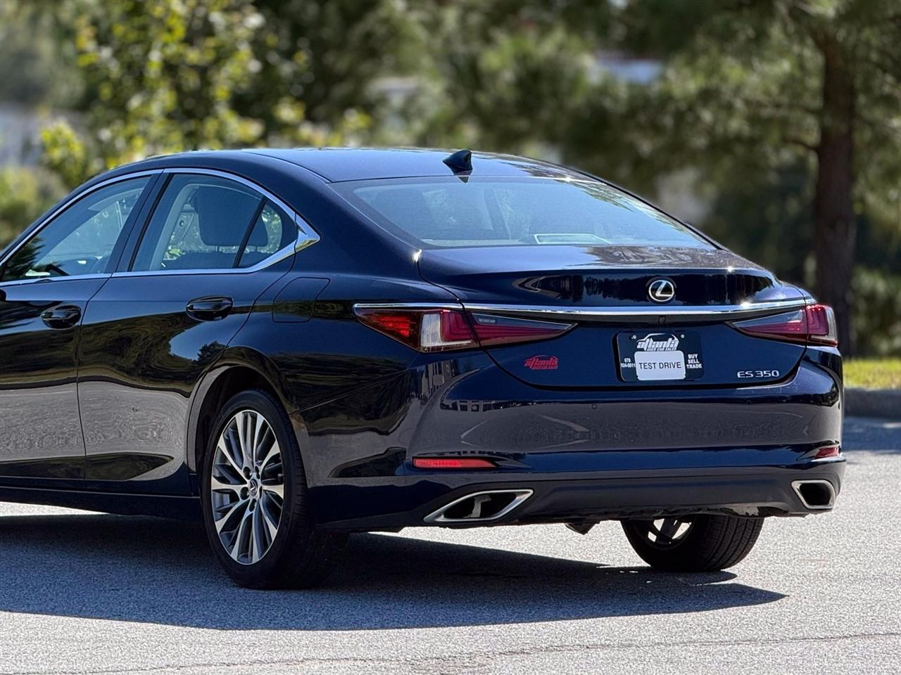 Lexus ES  2019
