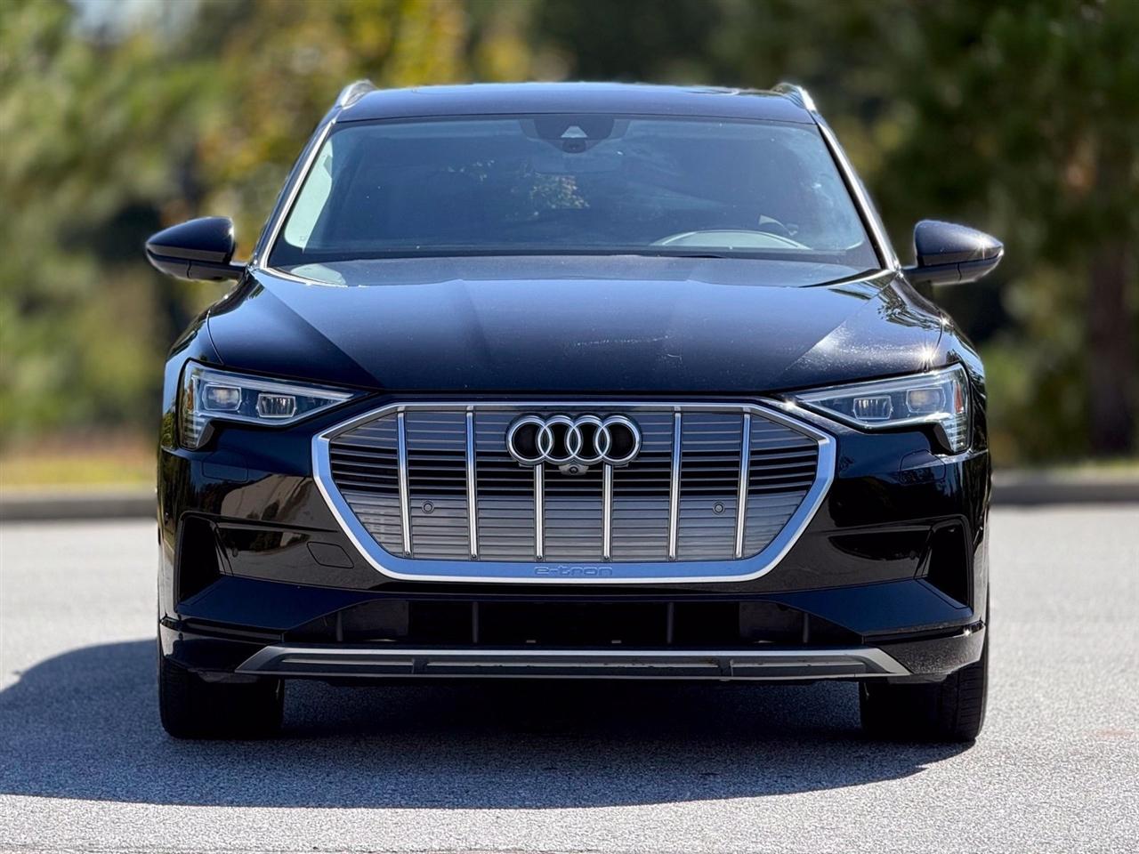 Audi E-Tron  2019