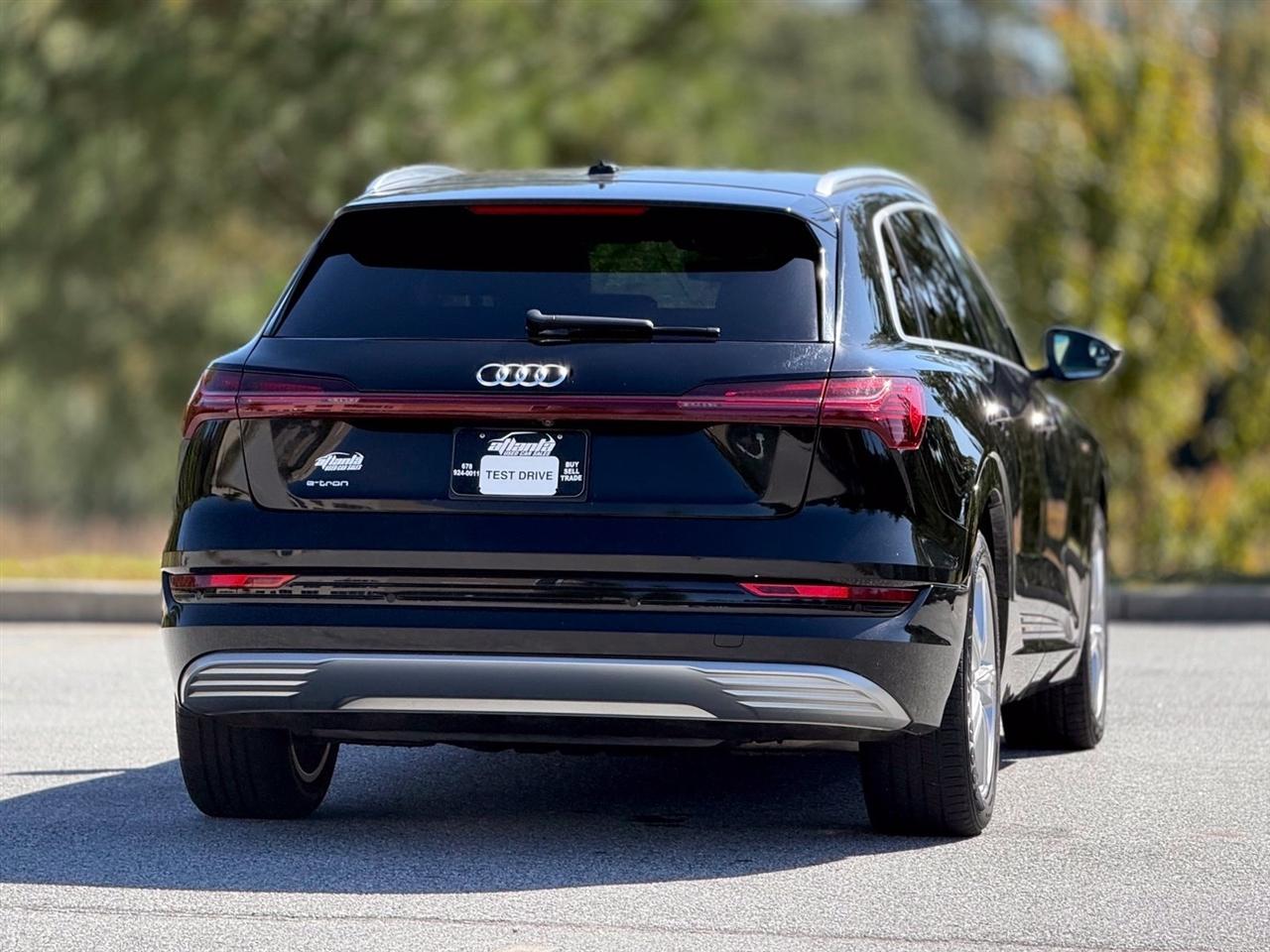 Audi E-Tron  2019