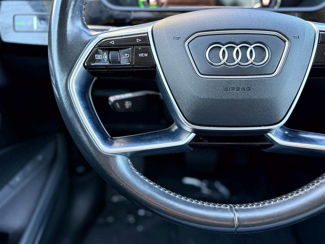 Audi E-Tron  2019