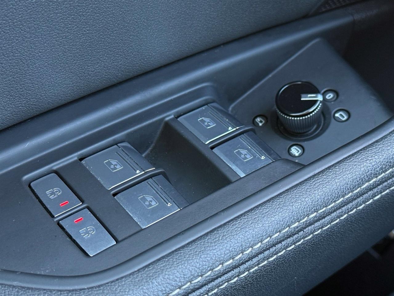 Audi E-Tron  2019