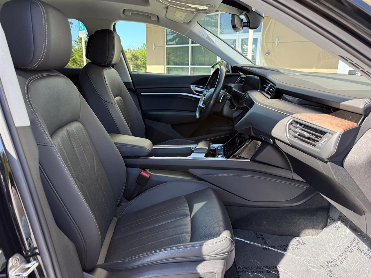 Audi E-Tron  2019