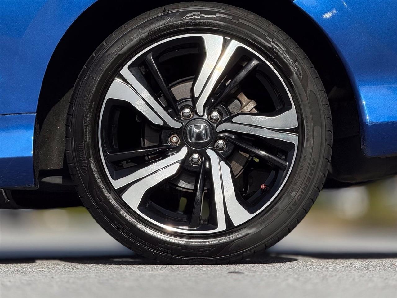 Honda Civic photo 19