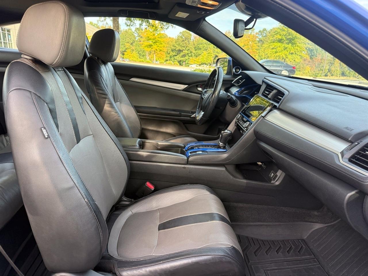 Honda Civic photo 35