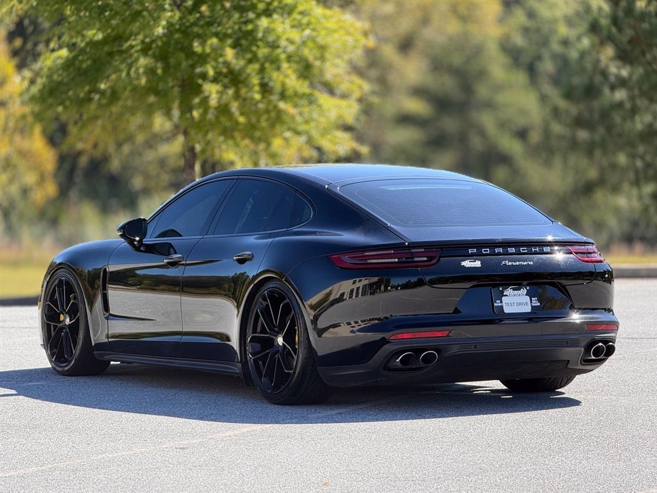 Porsche Panamera  2019