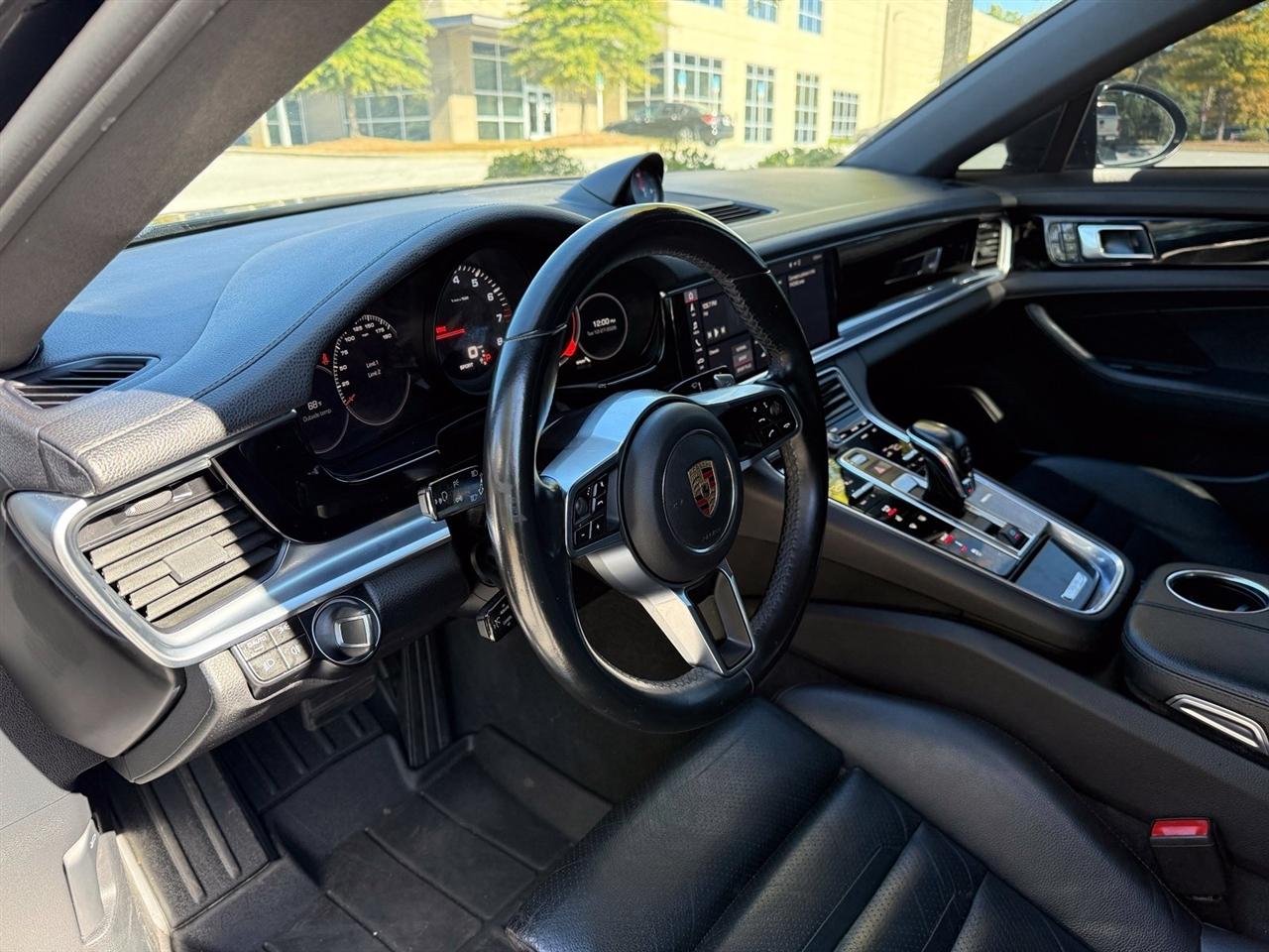 Porsche Panamera  2019