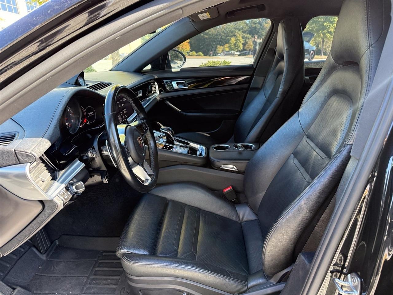 Porsche Panamera  2019