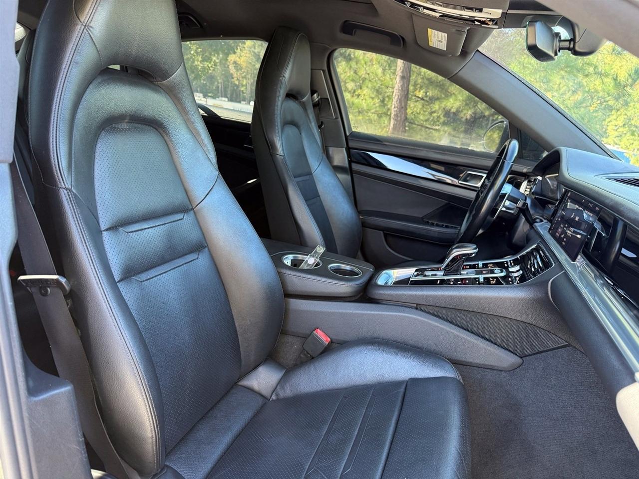Porsche Panamera  2019