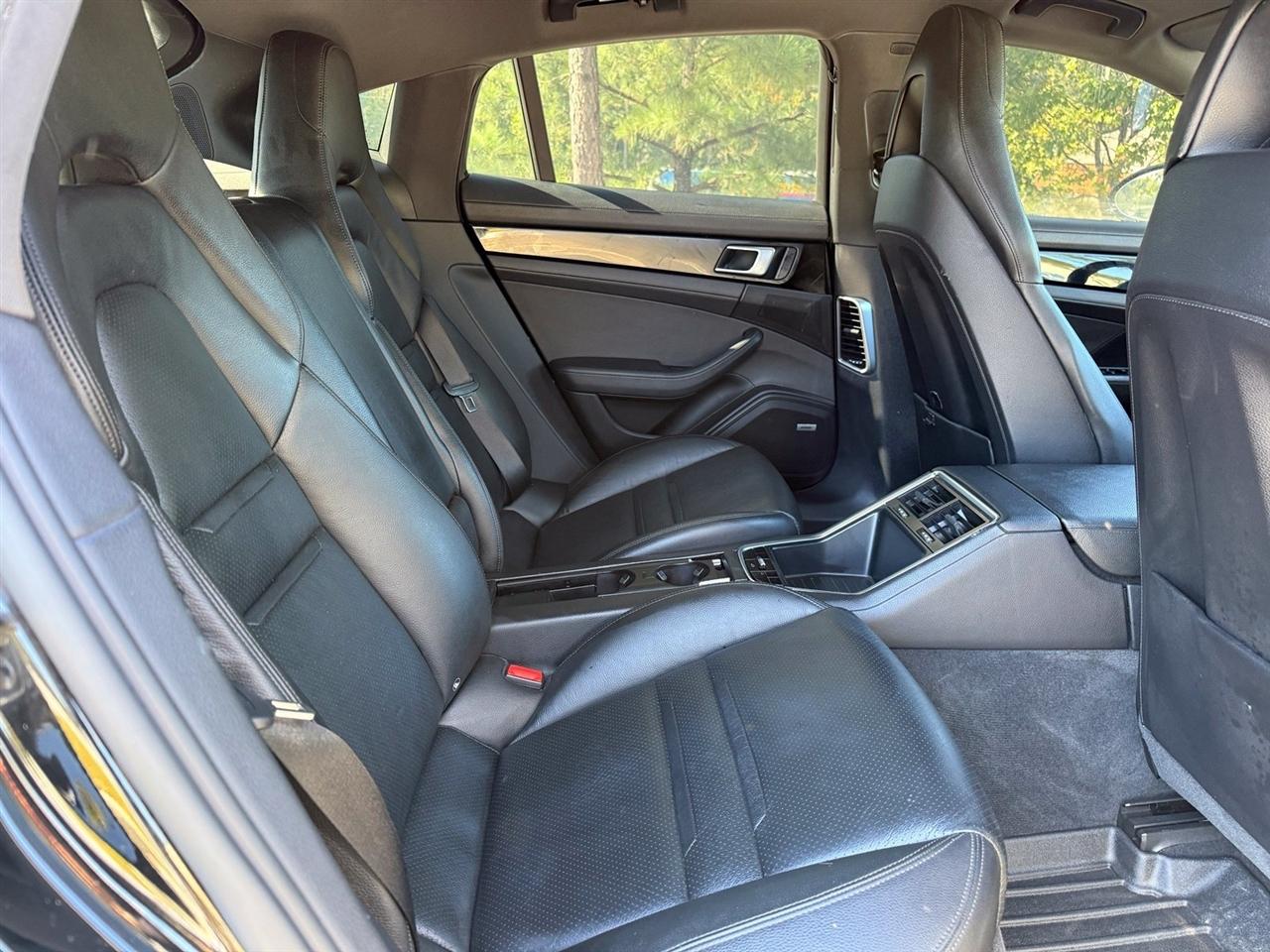 Porsche Panamera  2019