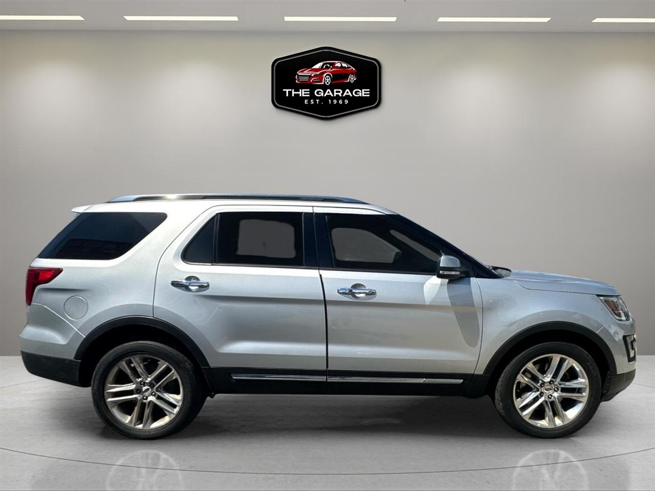 Ford Explorer Limited 4WD 2017