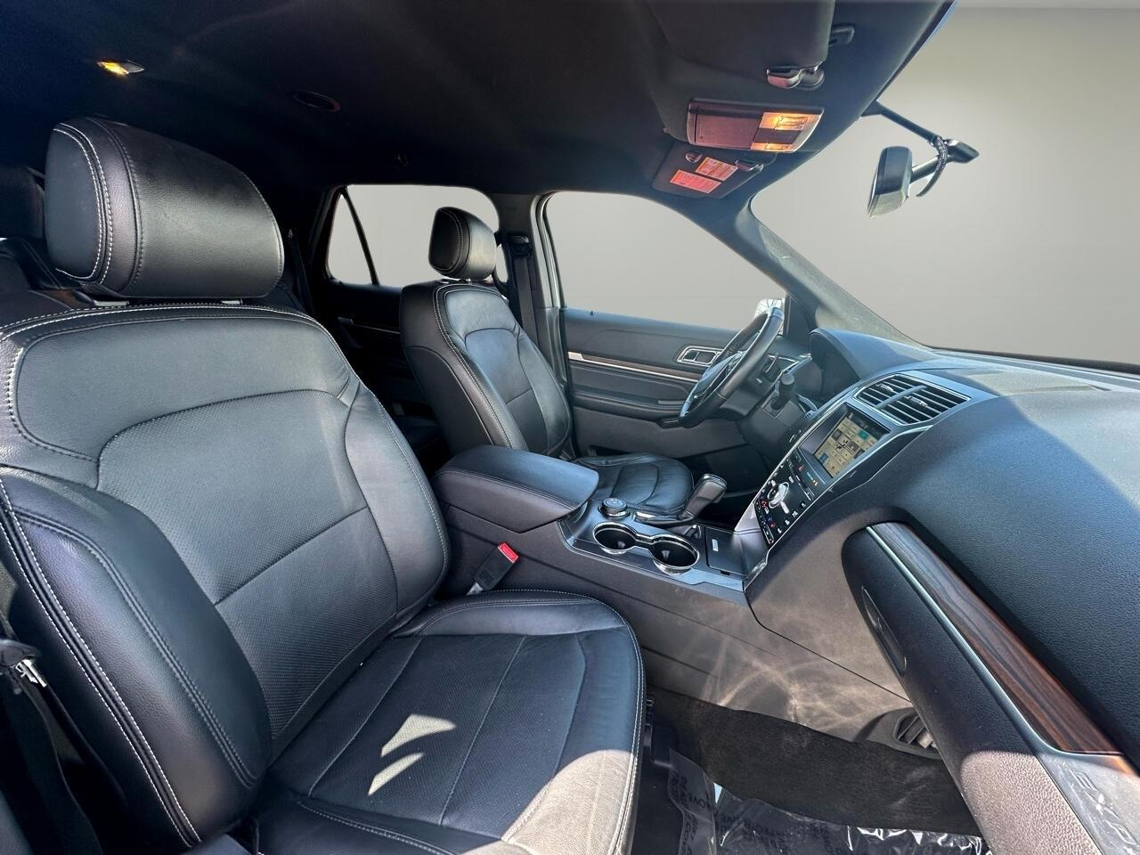 Ford Explorer Limited 4WD 2017