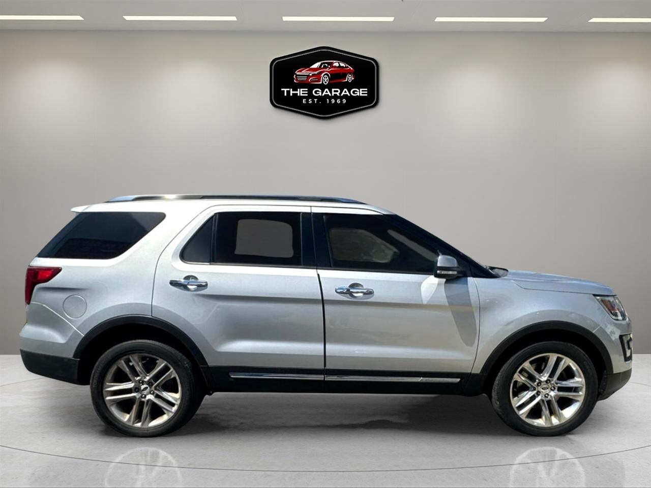 Ford Explorer Limited 4WD 2017