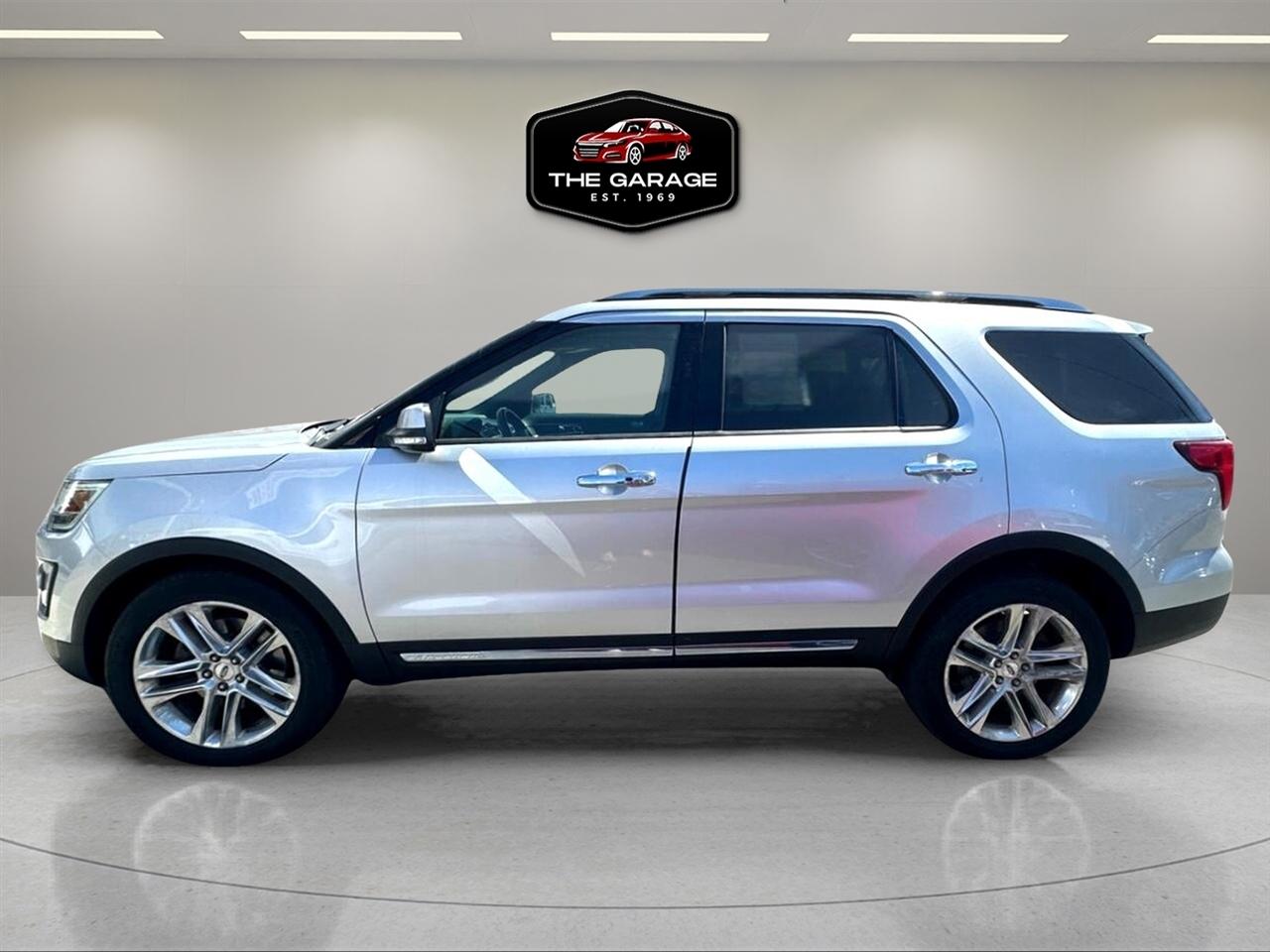 Ford Explorer Limited 4WD 2017
