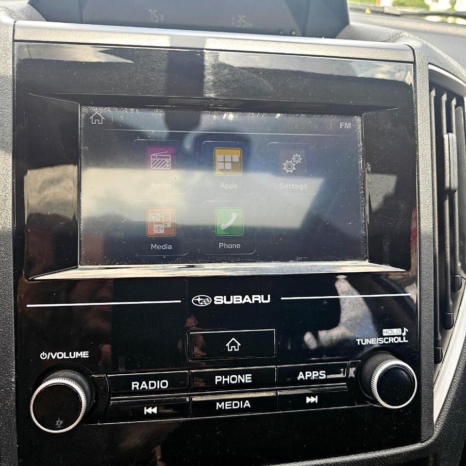 Subaru Impreza 2.0i Premium 5-Door 2018 Subaru Impreza 2.0i Premium 5-Door 2018