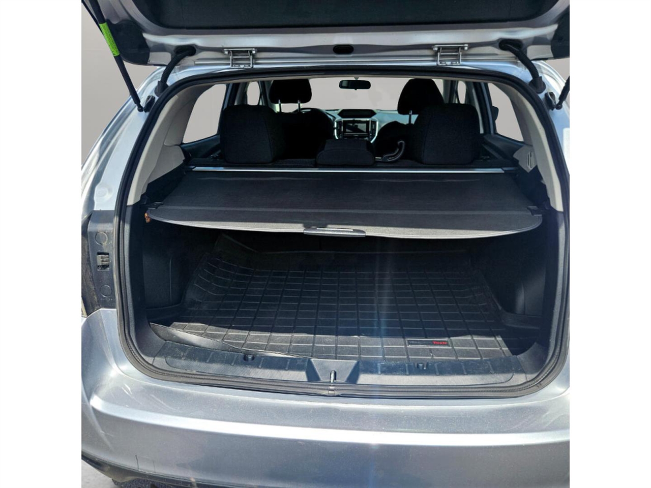 Subaru Impreza 2.0i Premium 5-Door 2018 Subaru Impreza 2.0i Premium 5-Door 2018