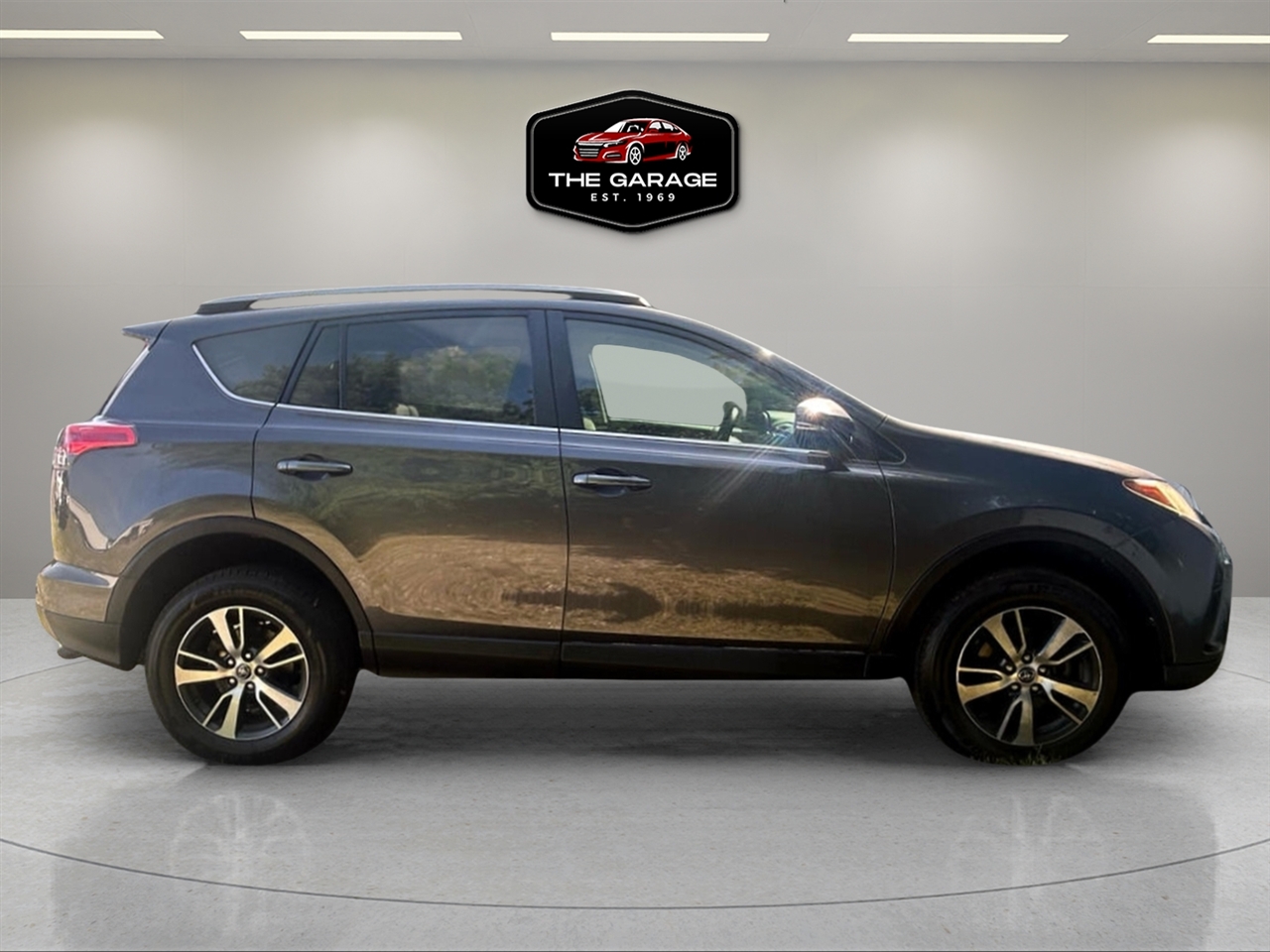 Toyota RAV4  2017