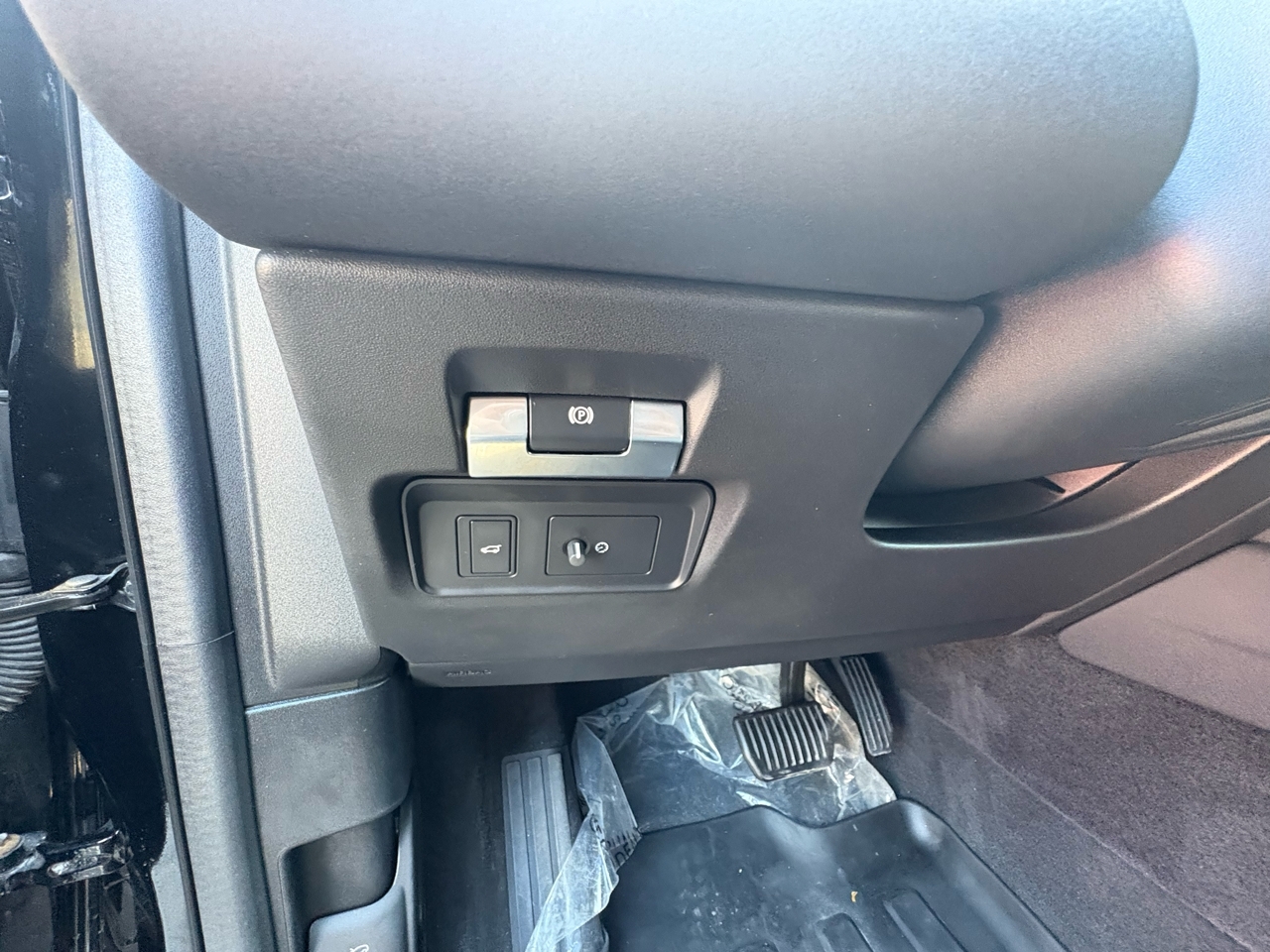 Land Rover Discovery Sport Standard 4WD 2020 Land Rover Discovery Sport Standard 4WD 2020