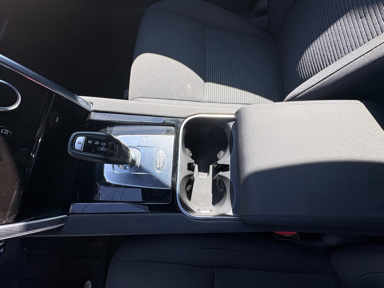 Land Rover Discovery Sport Standard 4WD 2020 Land Rover Discovery Sport Standard 4WD 2020