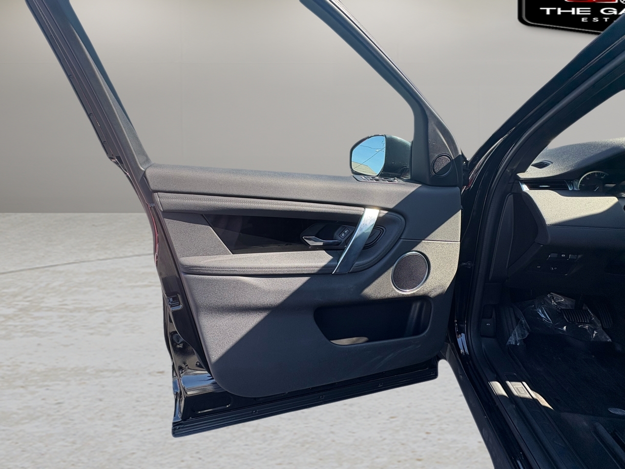 Land Rover Discovery Sport Standard 4WD 2020 Land Rover Discovery Sport Standard 4WD 2020