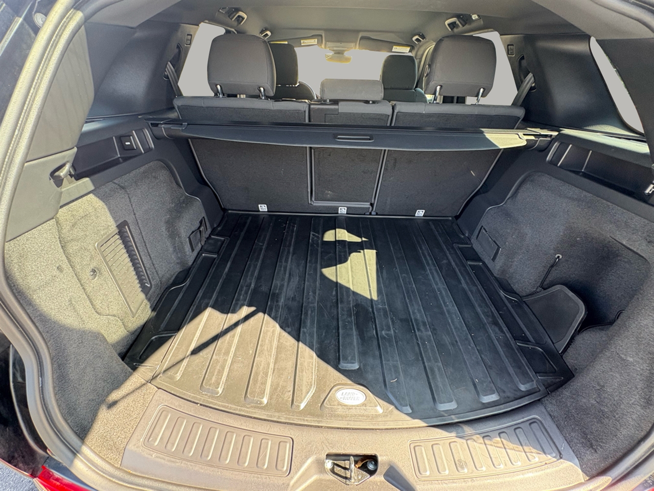 Land Rover Discovery Sport Standard 4WD 2020 Land Rover Discovery Sport Standard 4WD 2020