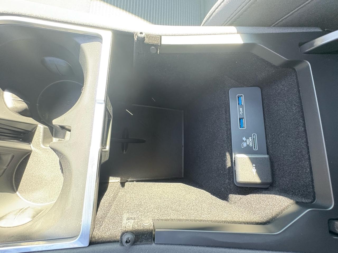 Land Rover Discovery Sport Standard 4WD 2020