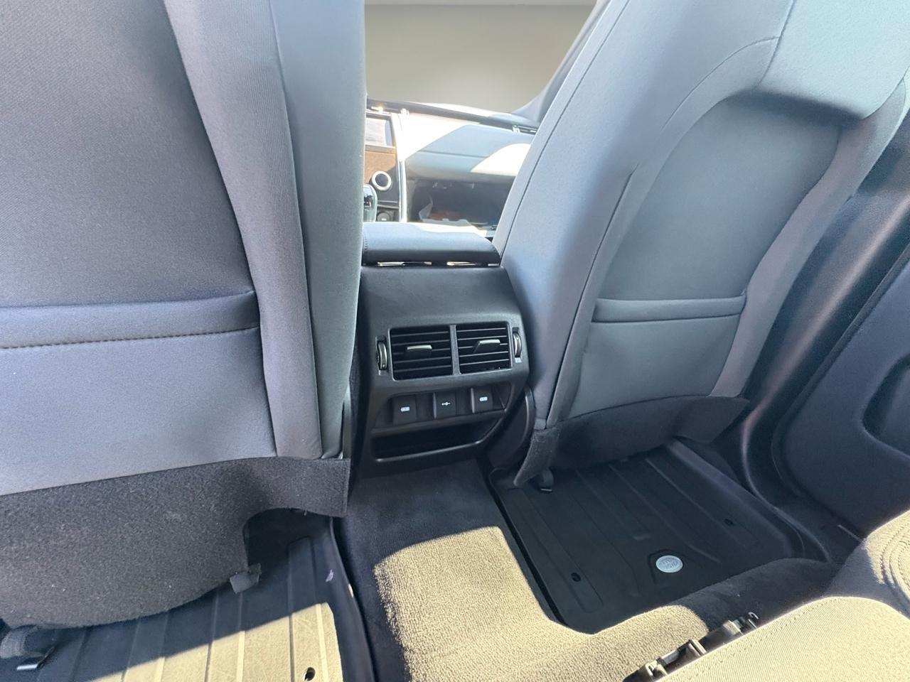 Land Rover Discovery Sport Standard 4WD 2020