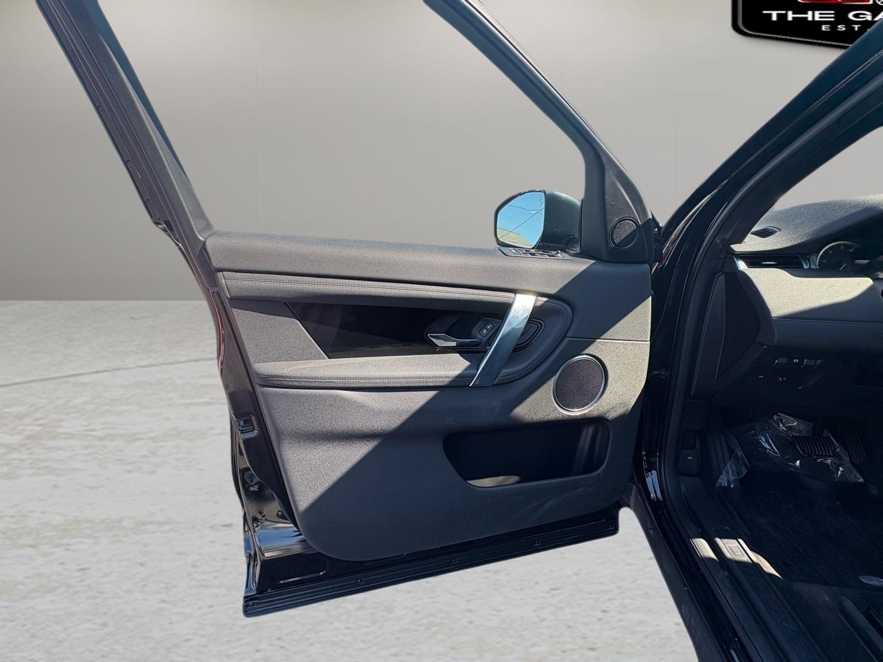 Land Rover Discovery Sport Standard 4WD 2020