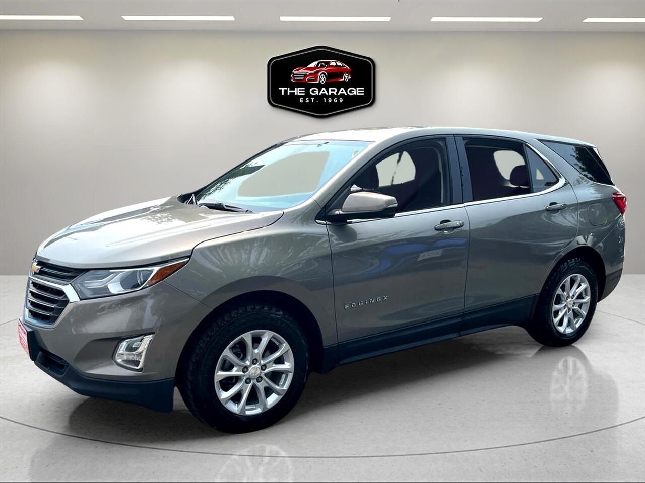 2019 Chevrolet Equinox LT photo 2