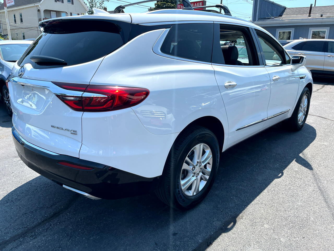 2018 Buick Enclave Essence photo 4