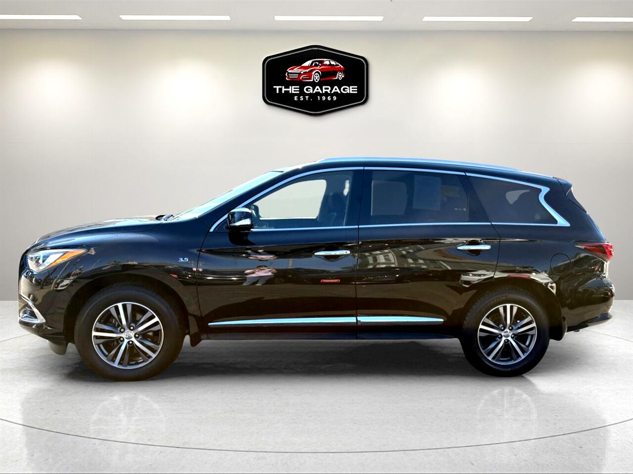 2020 Infiniti QX60 Luxe AWD photo 2