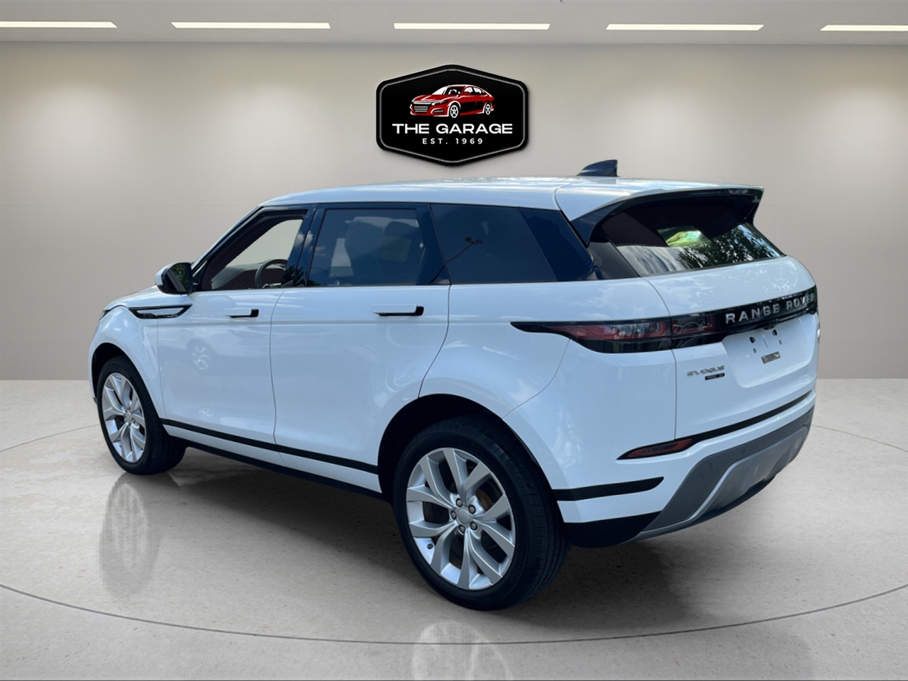 2020 Land Rover Range Rover Evoque SE photo 3