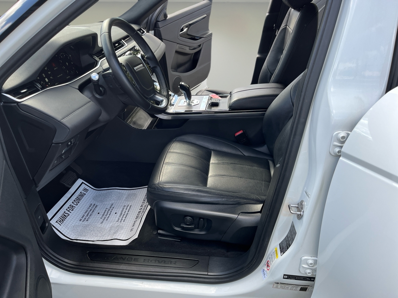 2020 Land Rover Range Rover Evoque SE photo 14