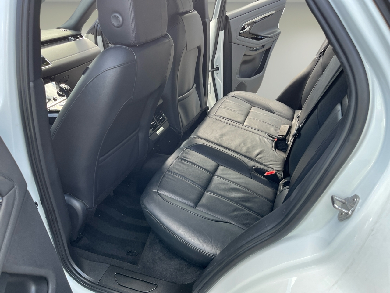 2020 Land Rover Range Rover Evoque SE photo 15