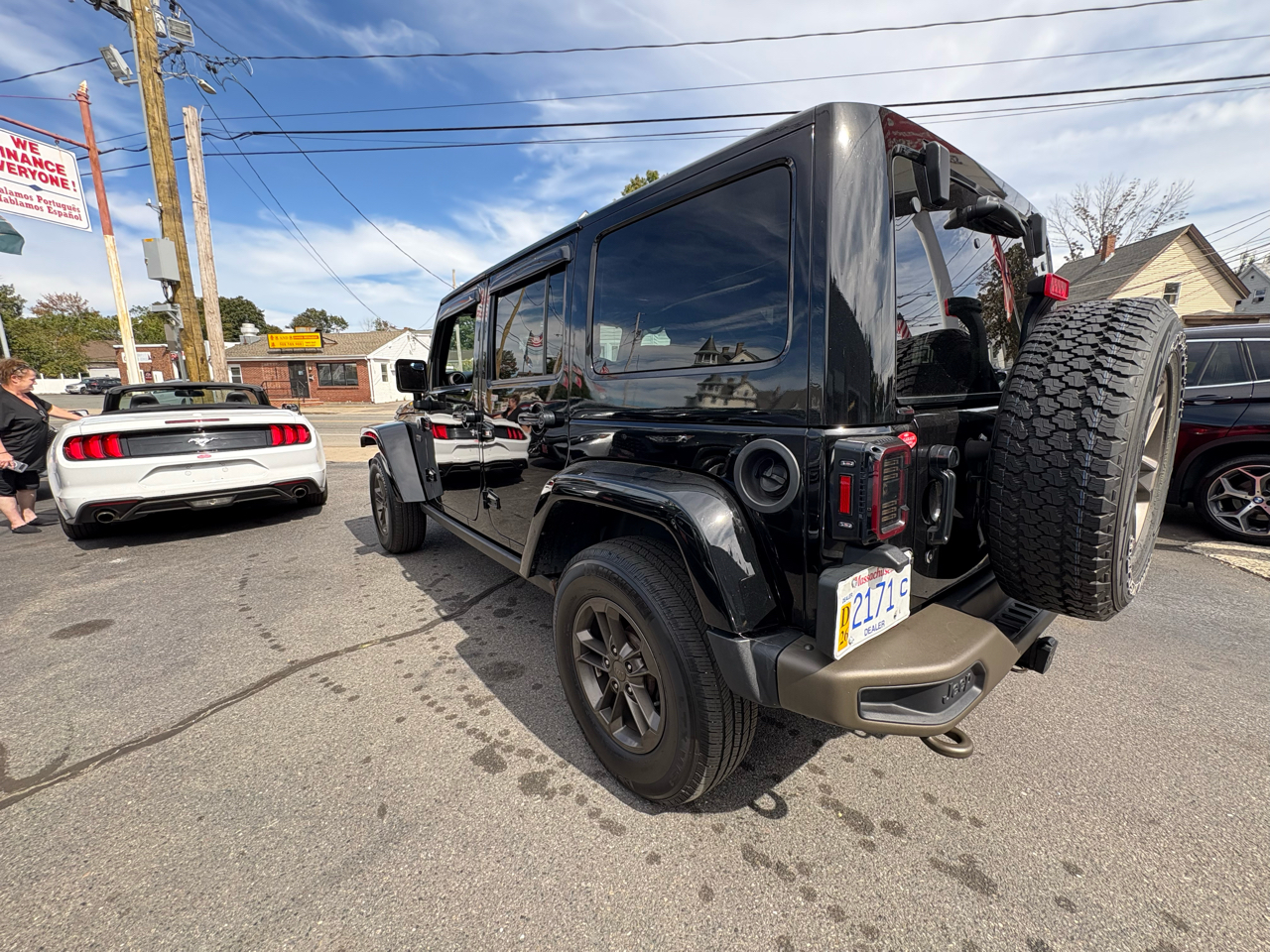 2016 Jeep Wrangler Unlimited Sahara Anniversary Edition photo 4