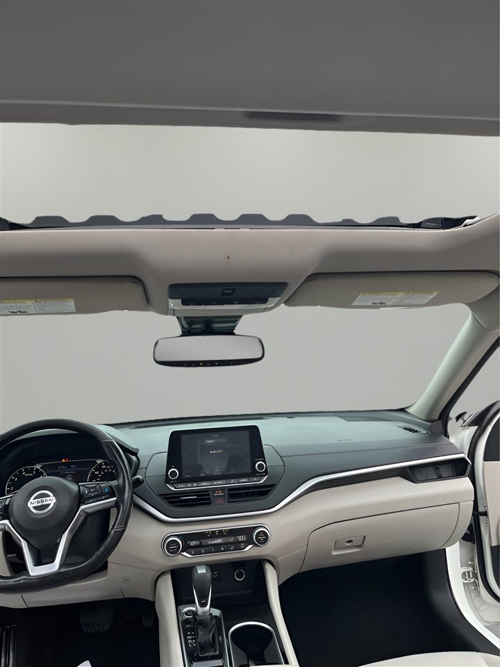 Nissan Altima 2.5 SV Sedan 2020 Nissan Altima 2.5 SV Sedan 2020