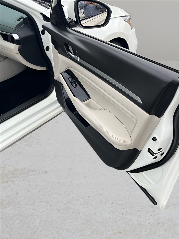 Nissan Altima 2.5 SV Sedan 2020 Nissan Altima 2.5 SV Sedan 2020