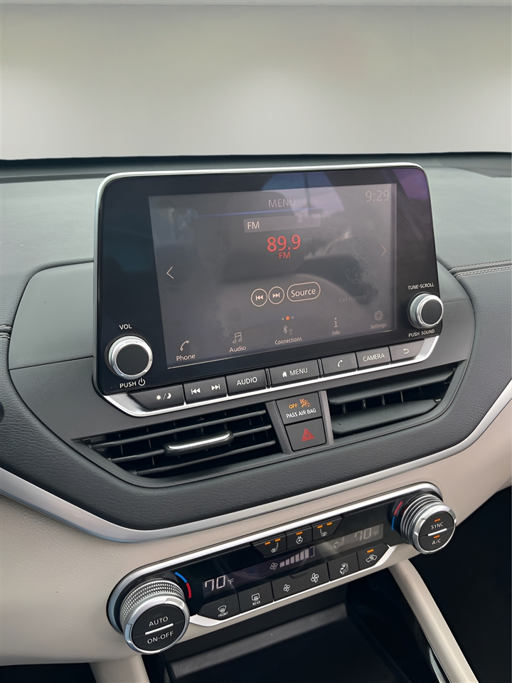 Nissan Altima 2.5 SV Sedan 2020 Nissan Altima 2.5 SV Sedan 2020