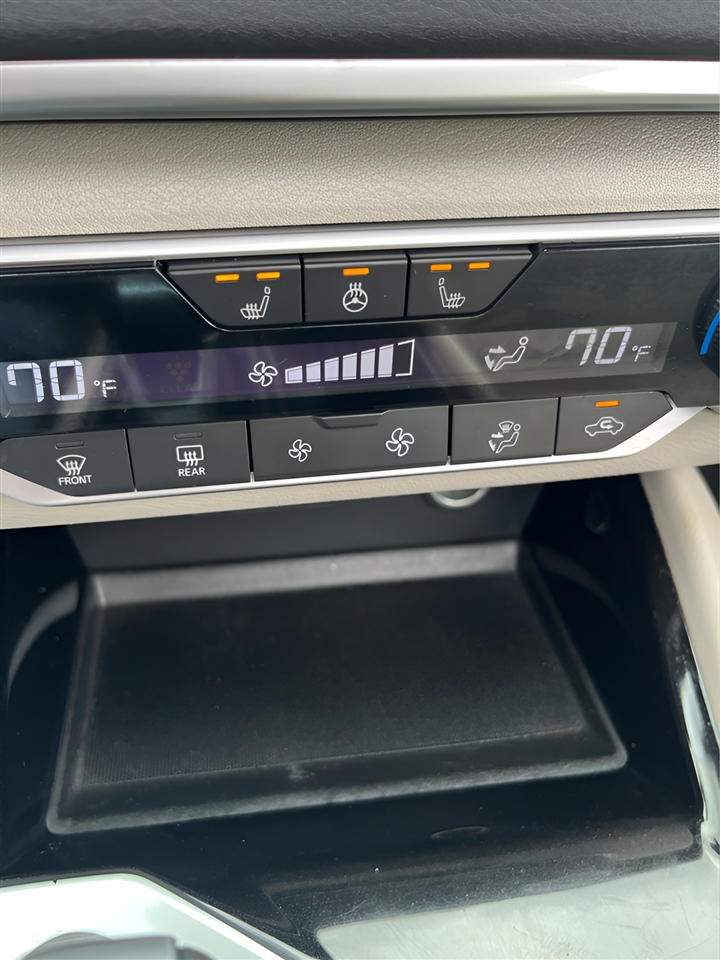 Nissan Altima 2.5 SV Sedan 2020 Nissan Altima 2.5 SV Sedan 2020