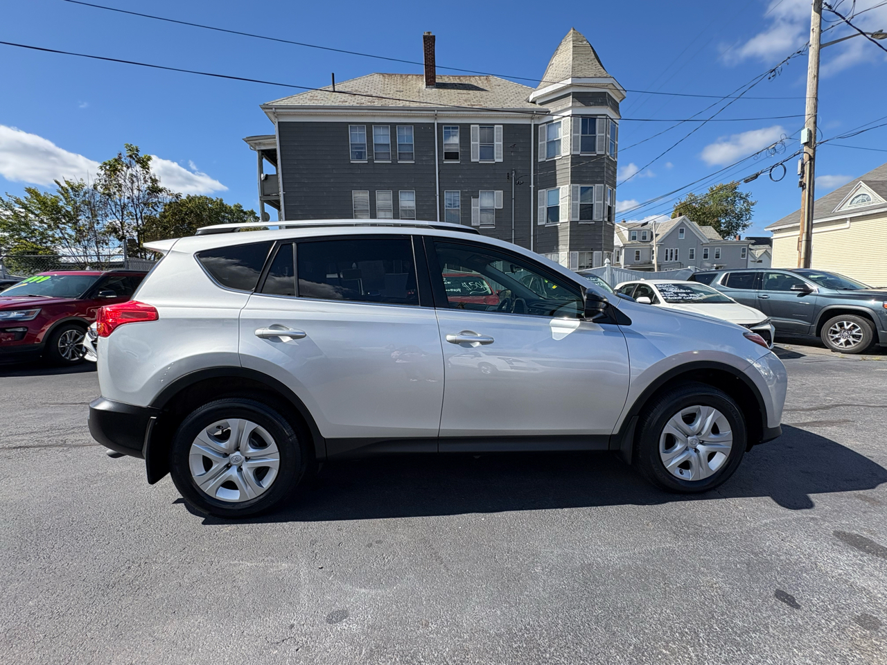 2015 Toyota RAV4 LE photo 5