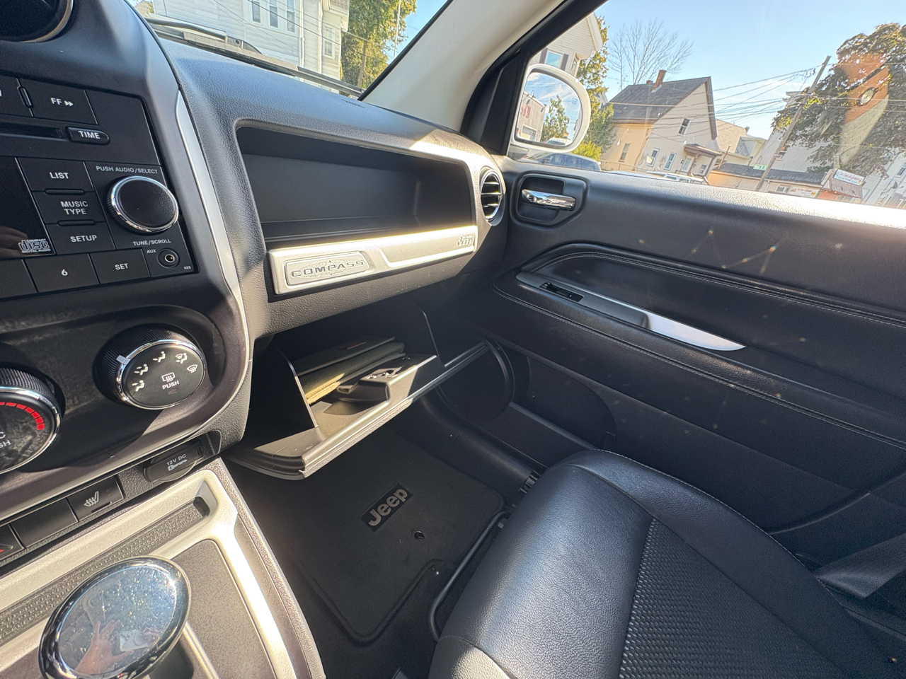 2015 Jeep Compass Latitude photo 9