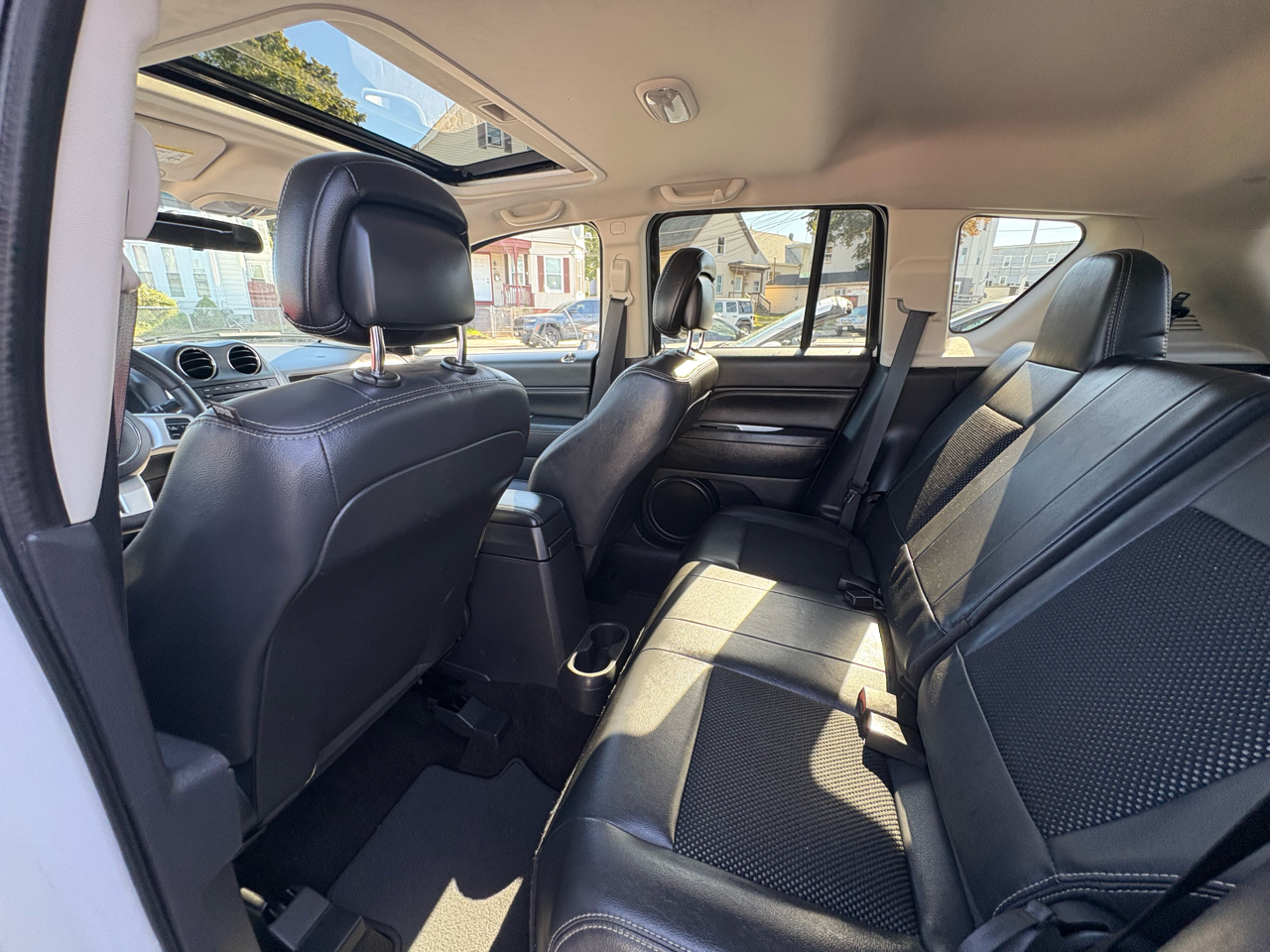 2015 Jeep Compass Latitude photo 19