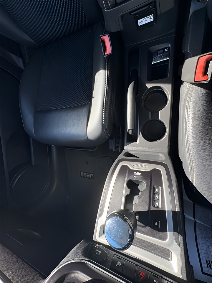 2015 Jeep Compass Latitude photo 9