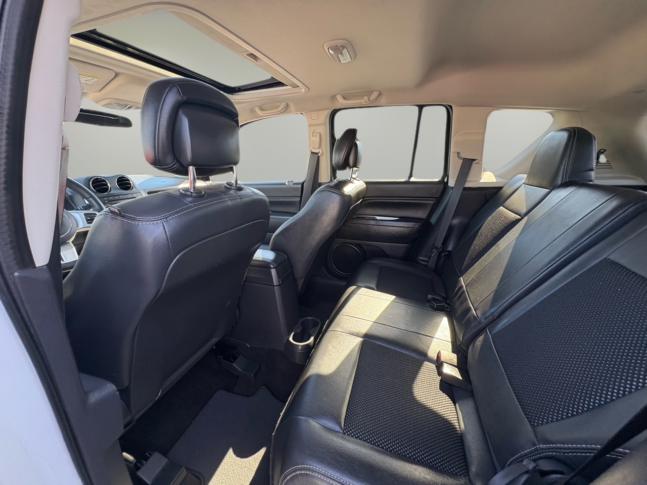 2015 Jeep Compass Latitude photo 21