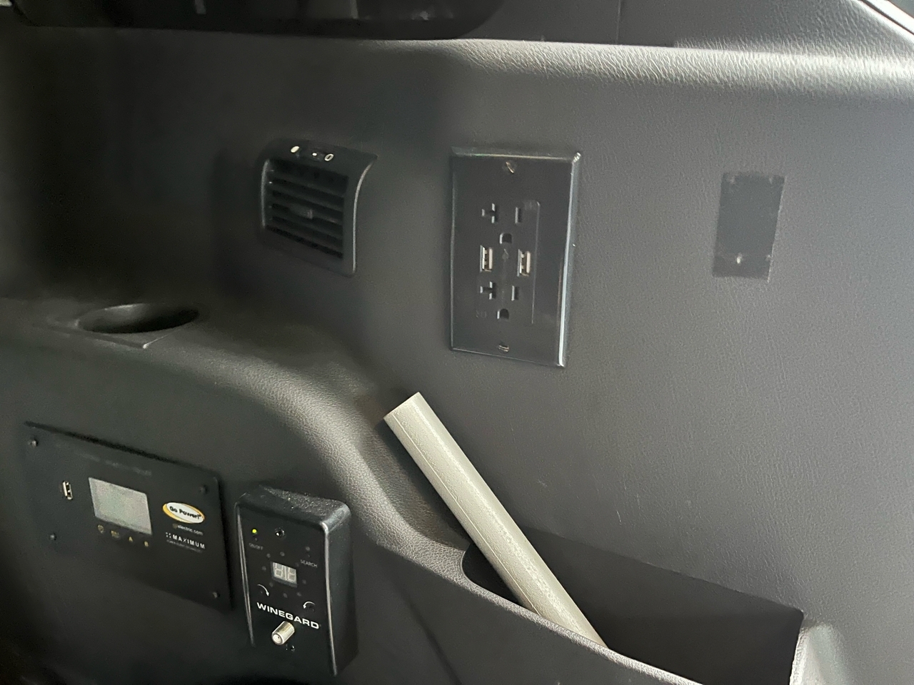 2017 Ford Transit XLT photo 13