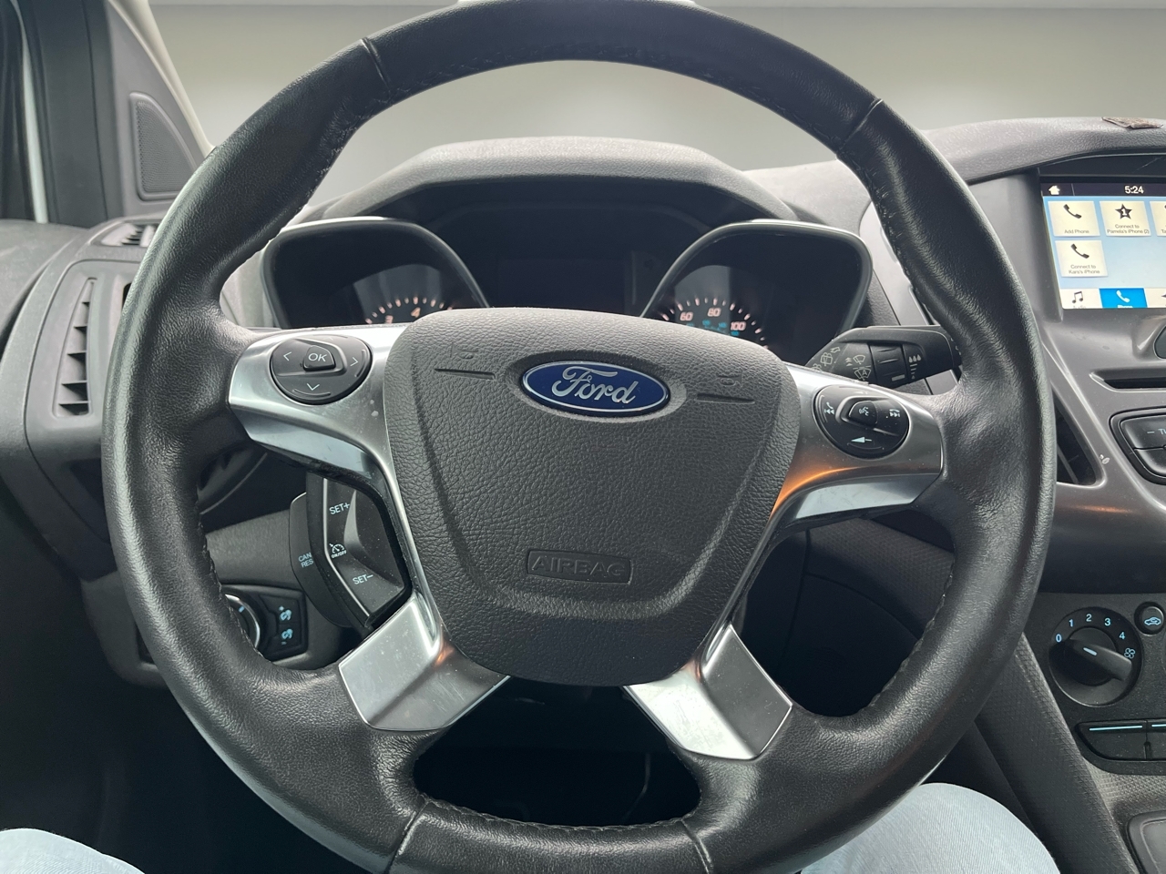 2017 Ford Transit XLT photo 23