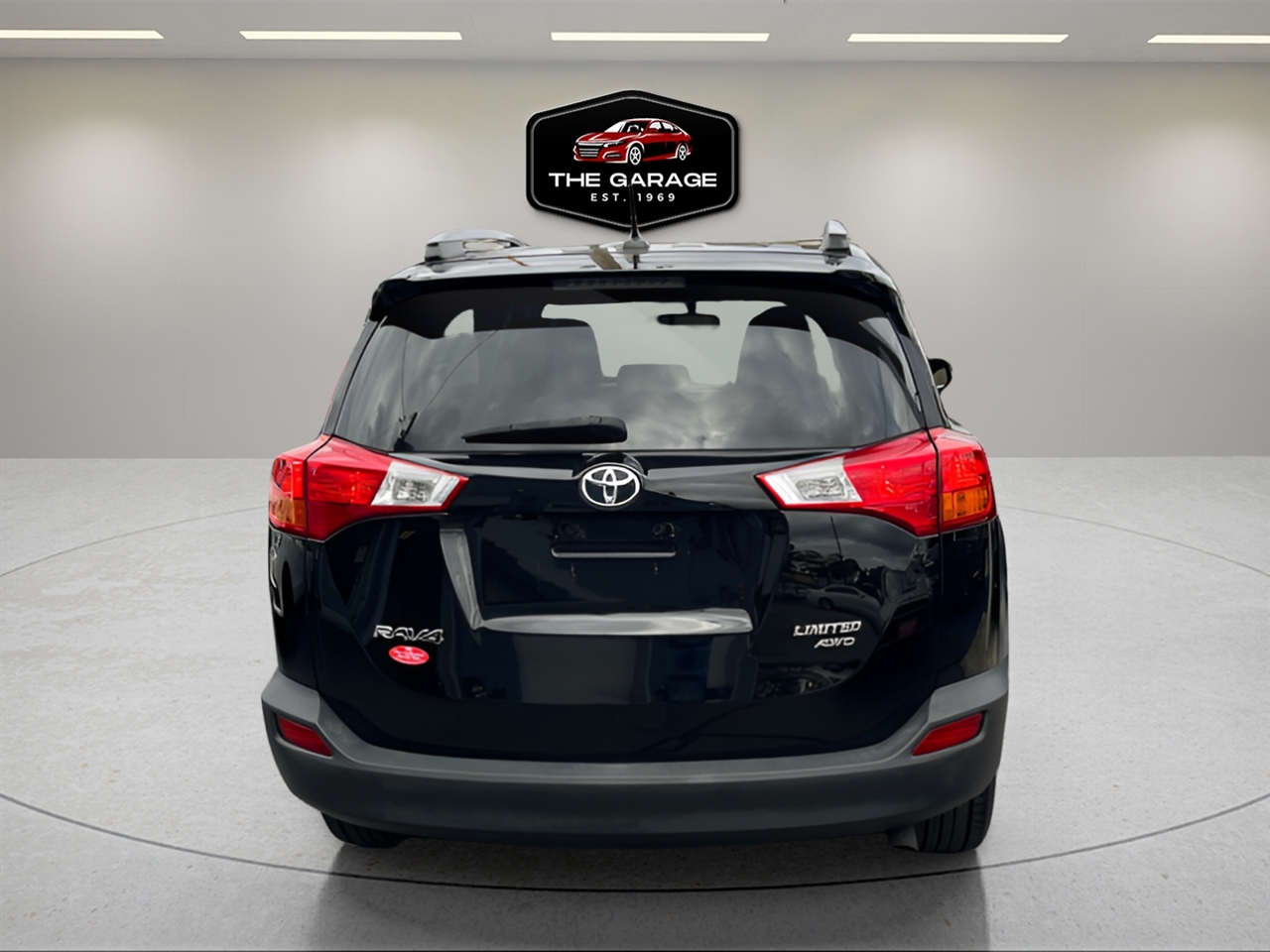 2015 Toyota RAV4 Limited photo 4
