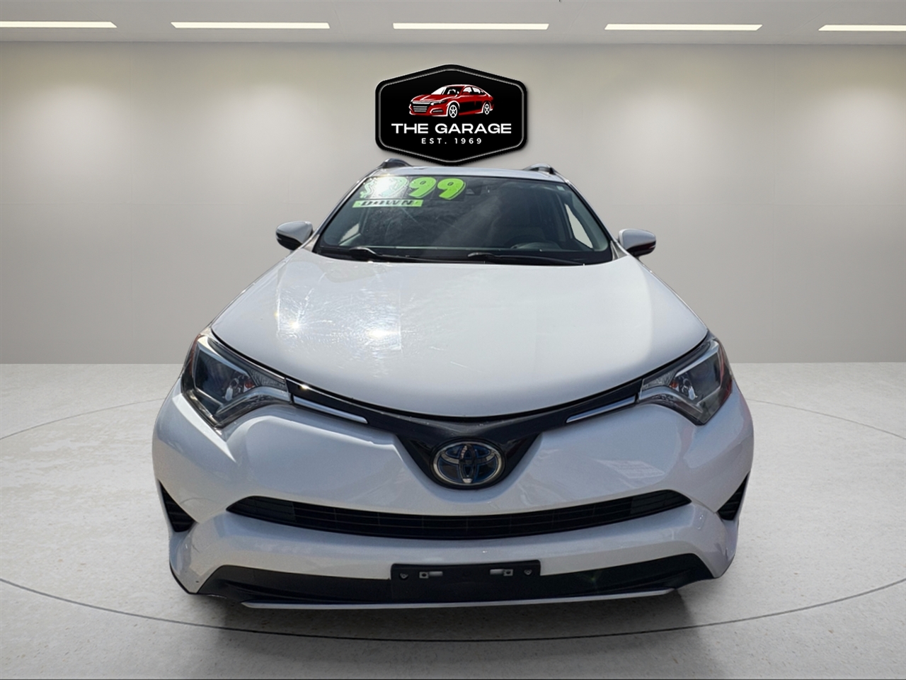 2018 Toyota RAV4 Hybrid LE photo 6